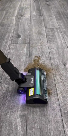 חול על הרצפה