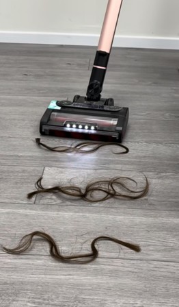 שיער על הרצפה